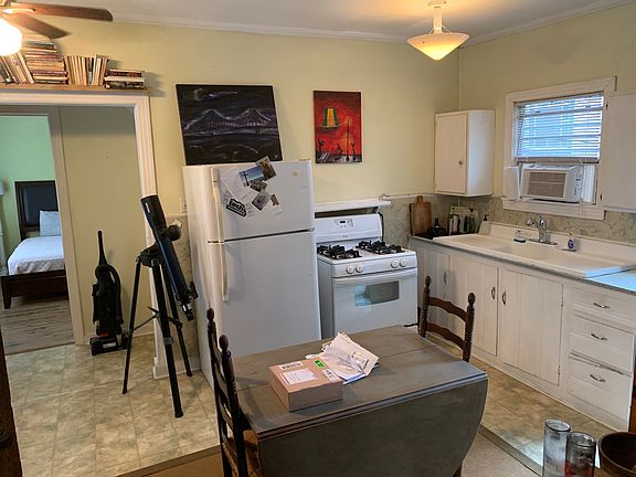 3rd image of 2809 Esplanade Ave #H