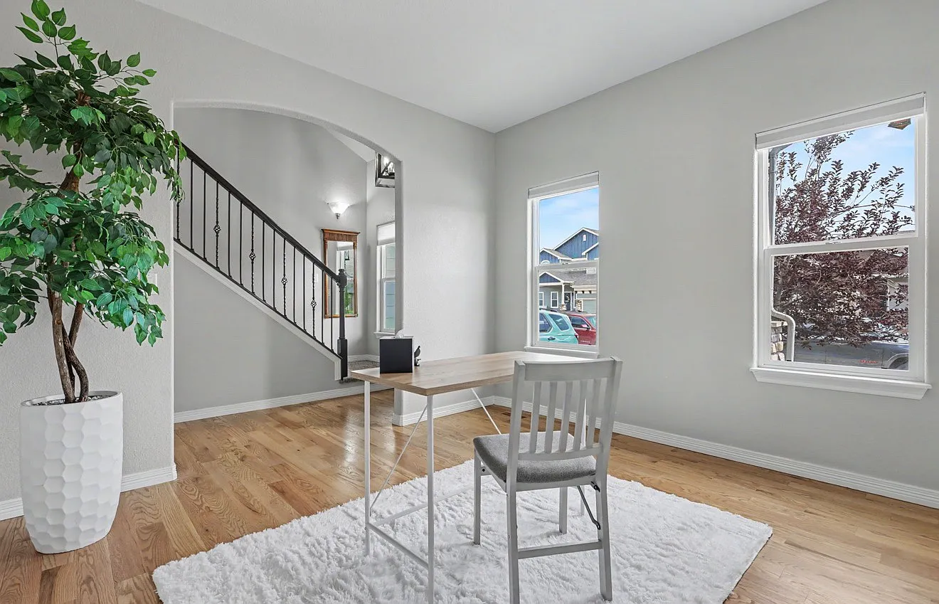 6 bed, 3160 sqft, $3,400 — Photo 4