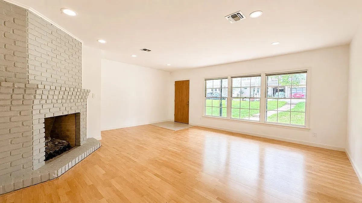 Building Photo - 405 Ridgewood Rd