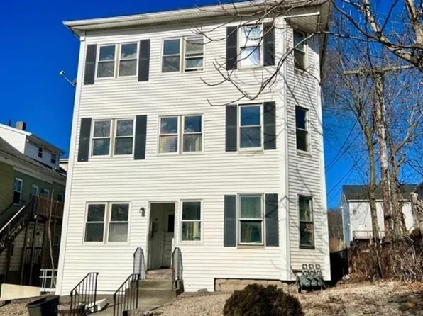 2 Esther St #2, Worcester, MA 01607