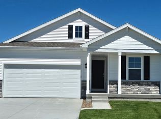 9401 Brighton Way SW, Cedar Rapids, IA 52404