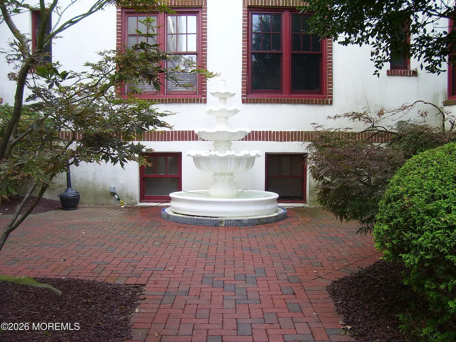 218 2nd Ave — Photo 4