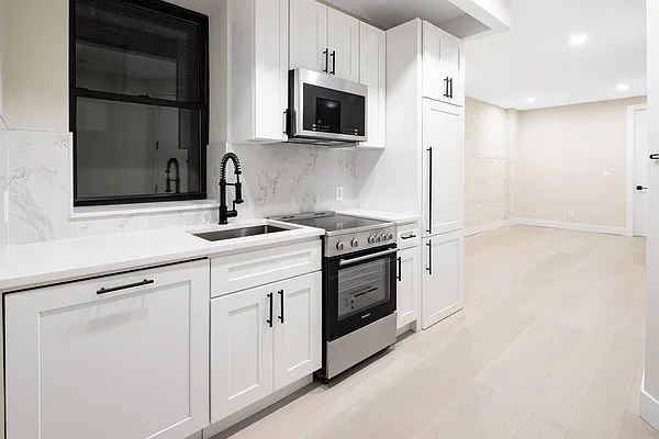 Rented by Owner | media 11