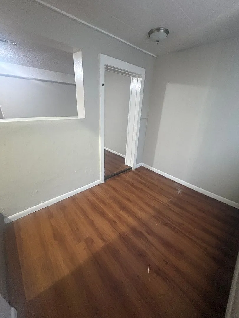 1550 Kendall St — Photo 4