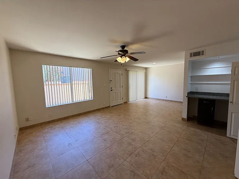 17014 E Calle Del Oro #C — Photo 4
