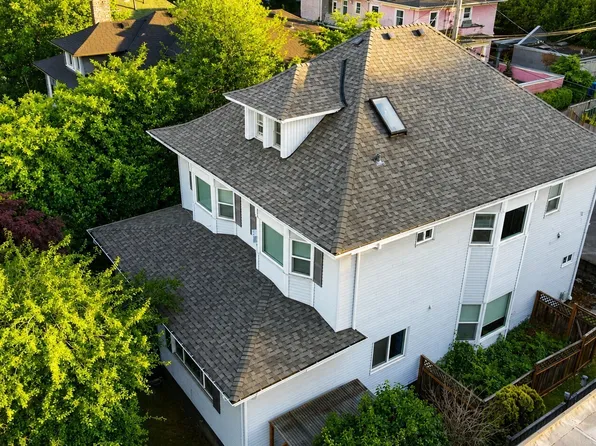 815 15th Avenue E, Seattle, WA 98112
