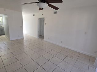 1501 Crescent Cir APT A5, Lake Park, FL 33403