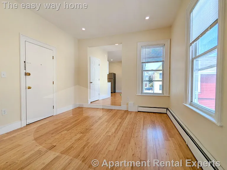 19 Cameron Ave #6 — Photo 2