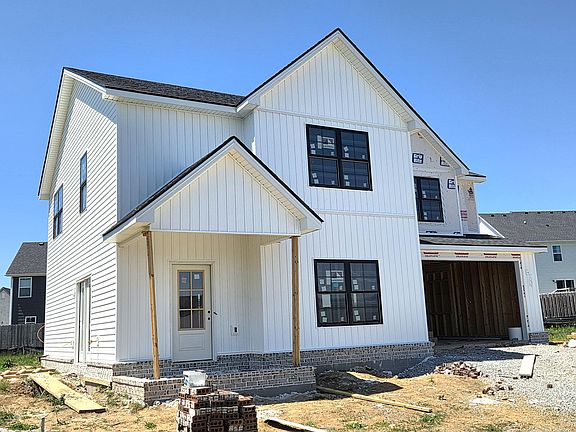 3rd image of 140 Patchen Dr