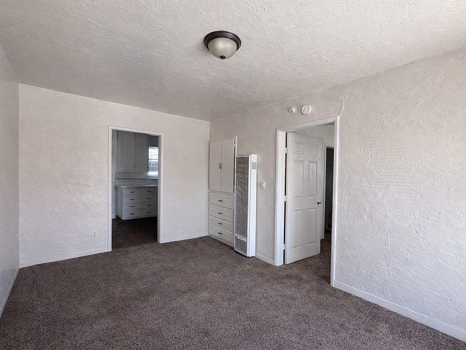 1st image of 1112 Barberry Ln
