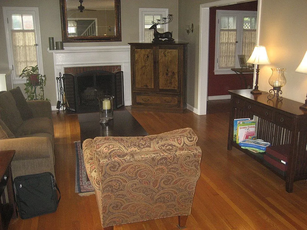 2574 Charney Rd photo 1