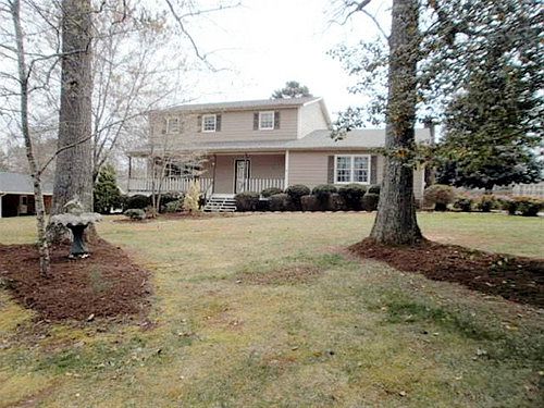 1st image of 587 Holly Hills Dr