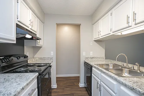 800 Pebble Creek Cir Photo 1