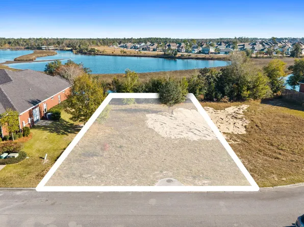 311 Meadowview Ter, Lynn Haven, FL 32444