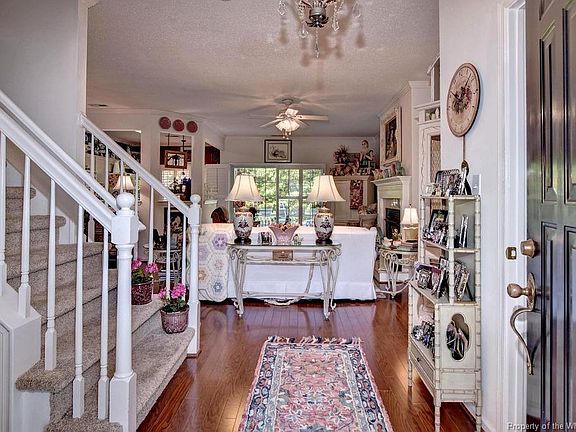 5th image of 3921 Cromwell Ln
