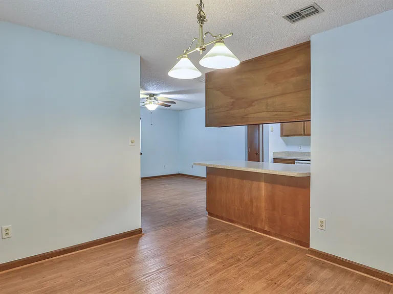 1609 Willow Bend Way #A — Photo 8