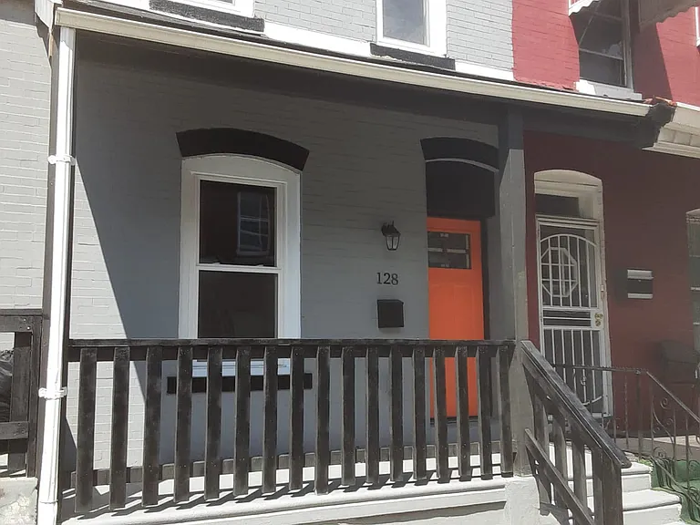 128 N Dearborn St — Photo 22