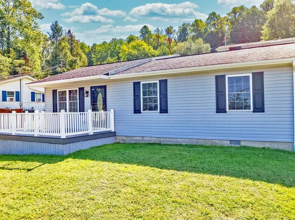 407 Shawnee Dr, Morgantown, WV 26508