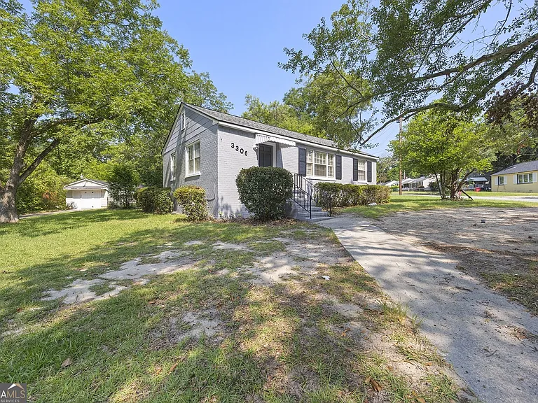 3306 Guthrie Dr — Photo 2