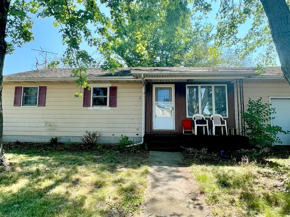 615 Rain St, La Crosse, IN 46348
