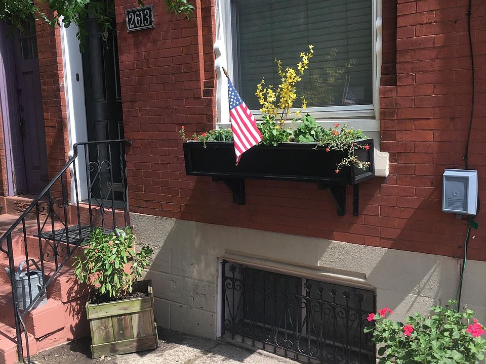 1st image of 2613 Aspen St