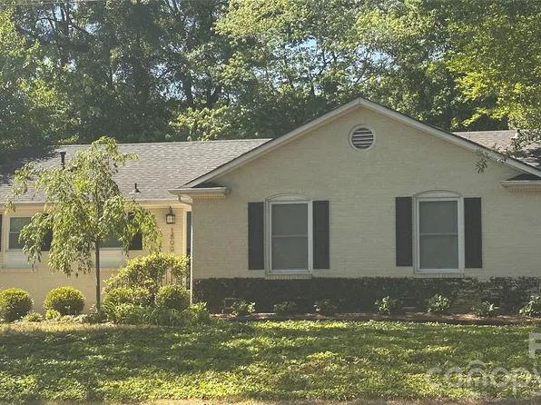 1800 Emerywood Dr, Charlotte, NC 28210