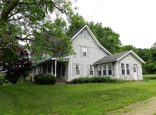 26454 Guys Mills Rd, Meadville, PA 16335