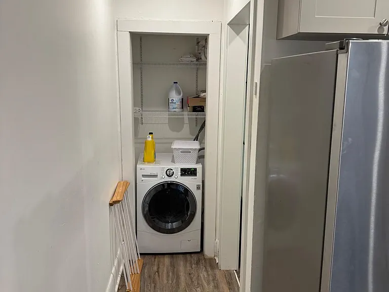 344 Richmond St #1 — Photo 6