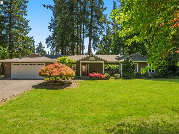 5156 SW Dawn St, Lake Oswego, OR 97035