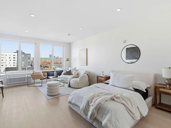 1 Mallory Avenue image 1 of 13