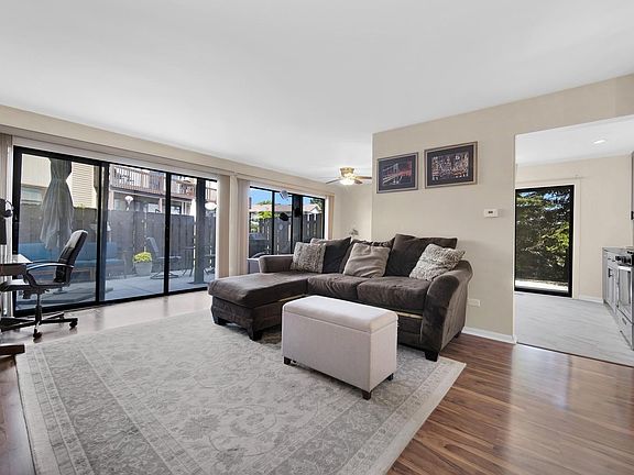 3rd image of 1355 Laguna Ct Unit A