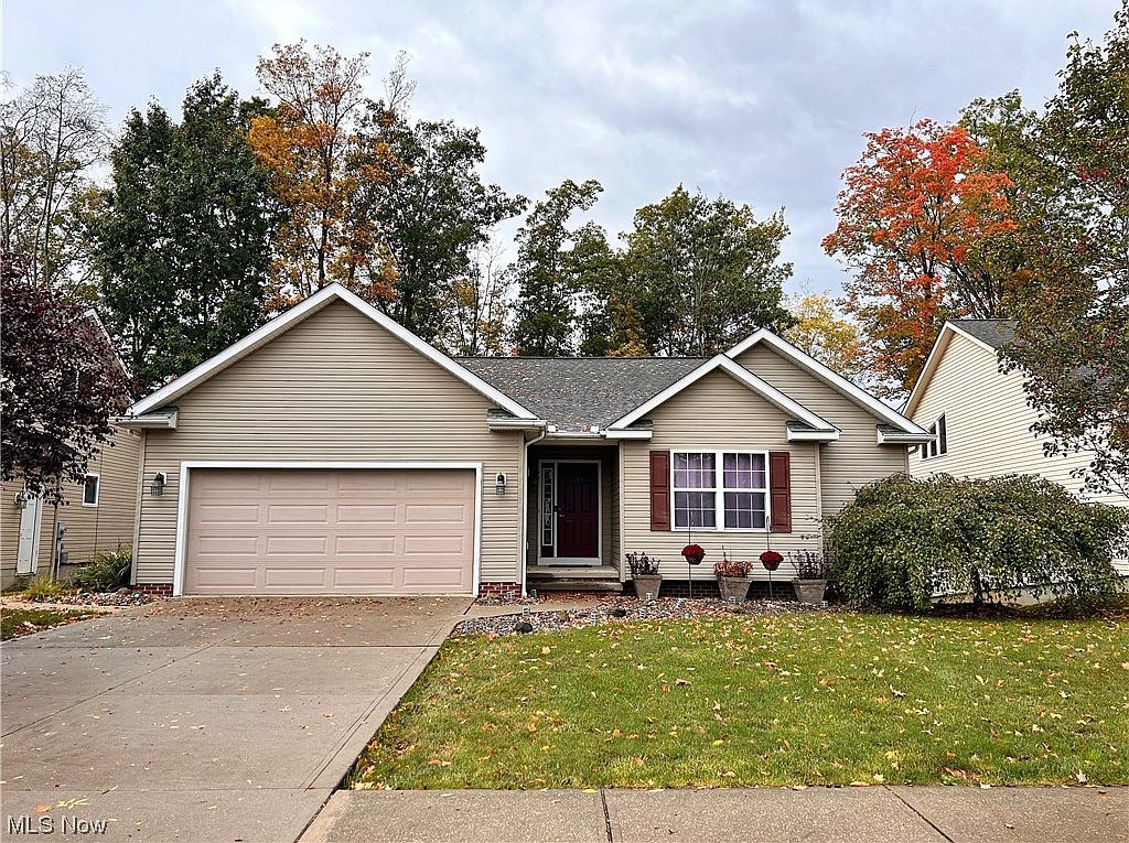 15136 Woodsong Dr, Middlefield, OH 44062 Zillow