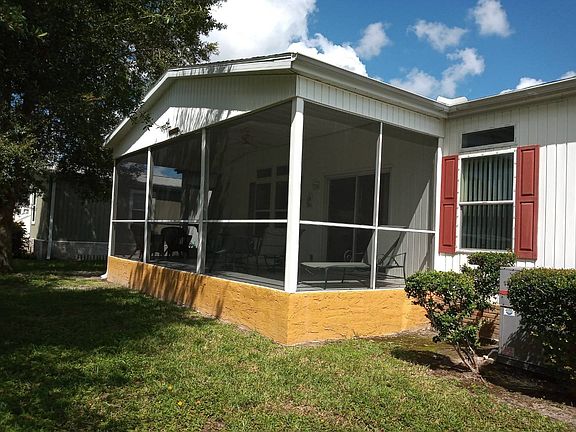 4th image of 4426 San Lucian Ln