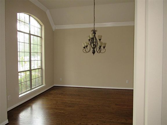 4th image of 12135 Pinelands Park Ln