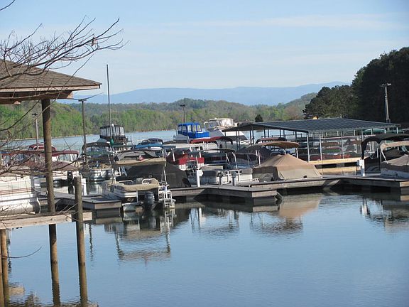 5th image of 126 Chota Landing Dr