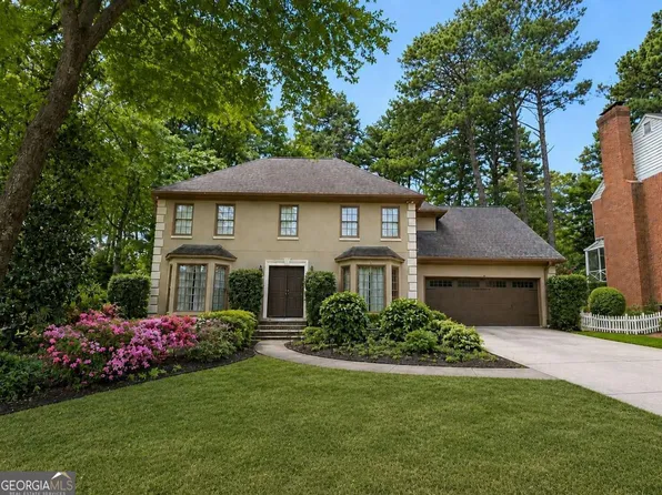 4824 Hampton Lake Dr, Marietta, GA 30068