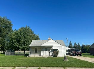 22565 Shiell St, Clinton Township, MI 48035