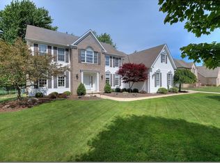 8490 Countryview Dr, Broadview Heights, OH