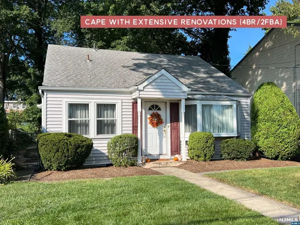 29 Lincoln Pl, Waldwick, NJ 07463