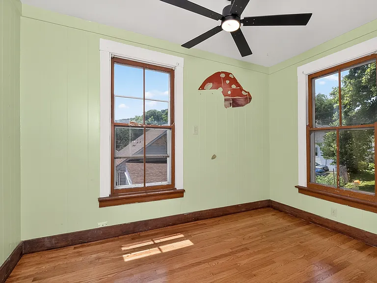 929 Western Ave #2 — Photo 8