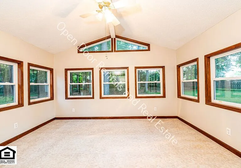 9324 Saratoga Rd — Photo 37