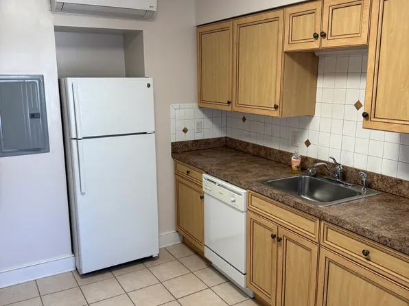 255 Gay St APT A2, Pottstown, PA 19464