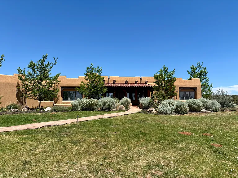 405 Rancho Milagro Way — Photo 28
