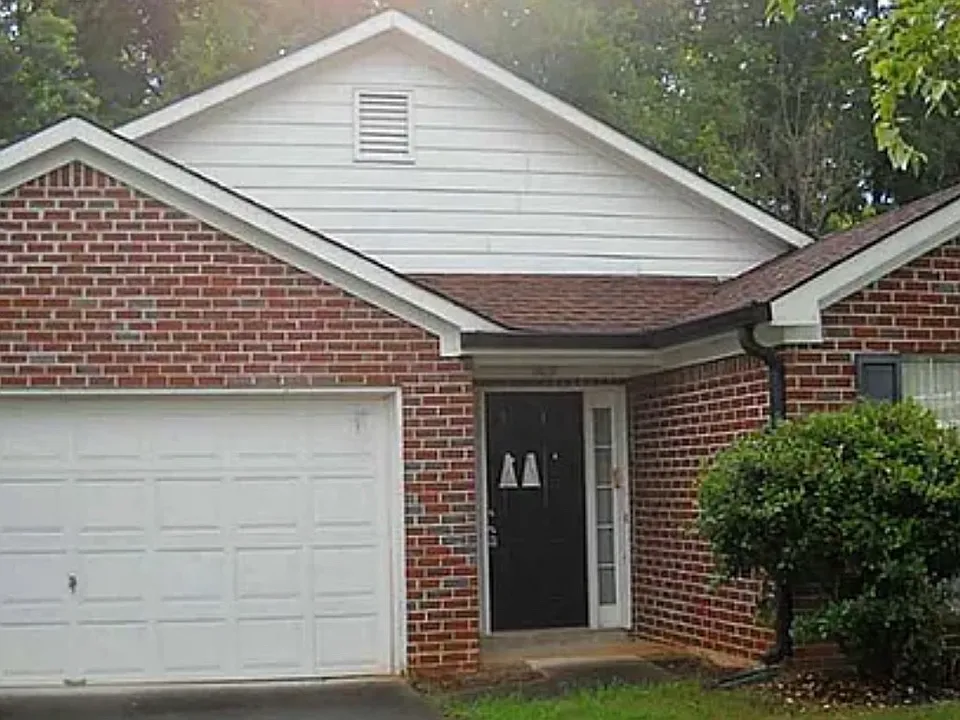 2264 Raven Cir