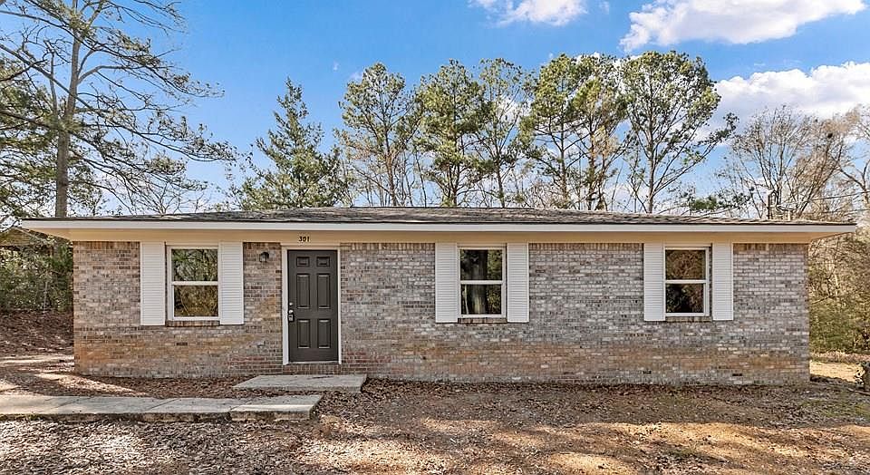 1st image of 301 Larkin St