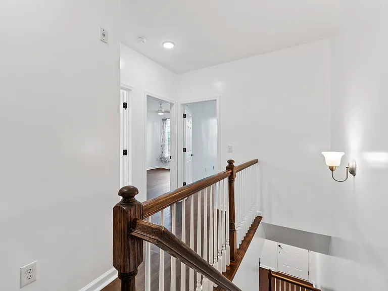 147 Wesmont Dr — Photo 13