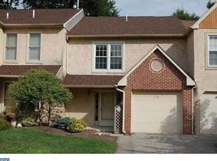 18 Forsythia Ct, Lafayette Hill, PA 19444
