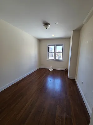 Rented by Bouklis Group | media 6