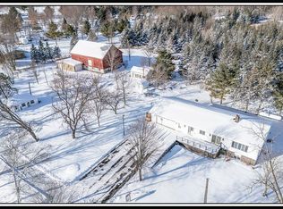 E8130 Flease Rd, New London, WI 54961