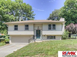 1604 Elm St, Bellevue, NE 68005